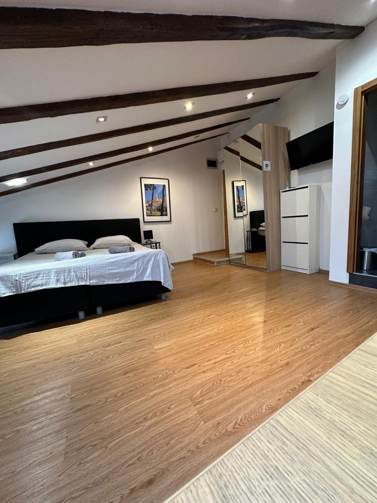 Apartment In The Heart Of Пула Екстер'єр фото
