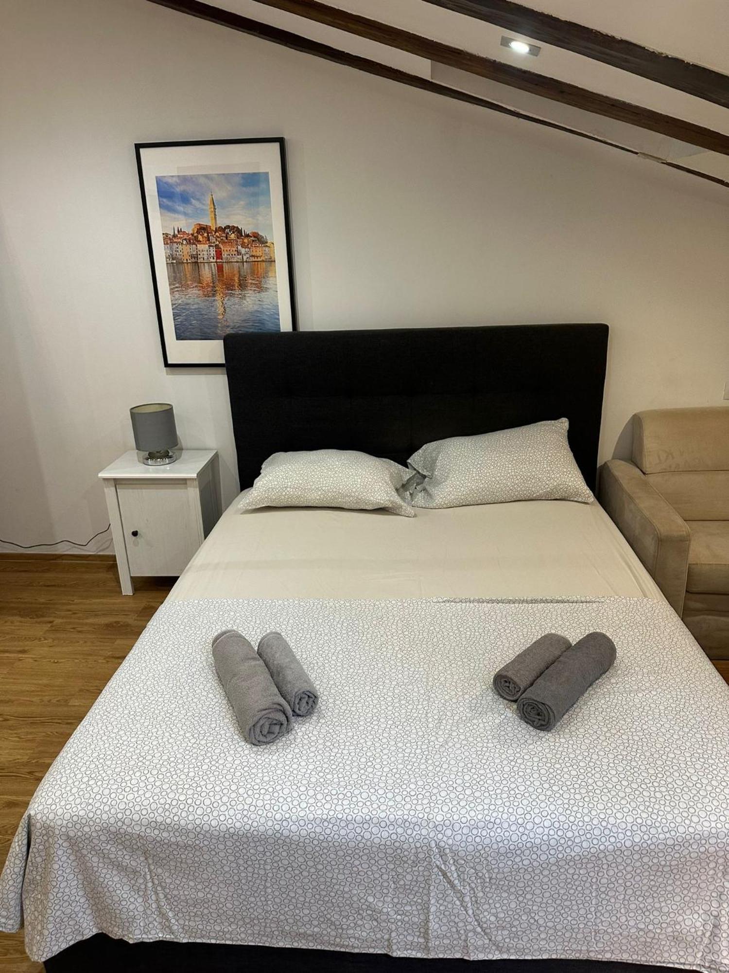 Apartment In The Heart Of Пула Екстер'єр фото